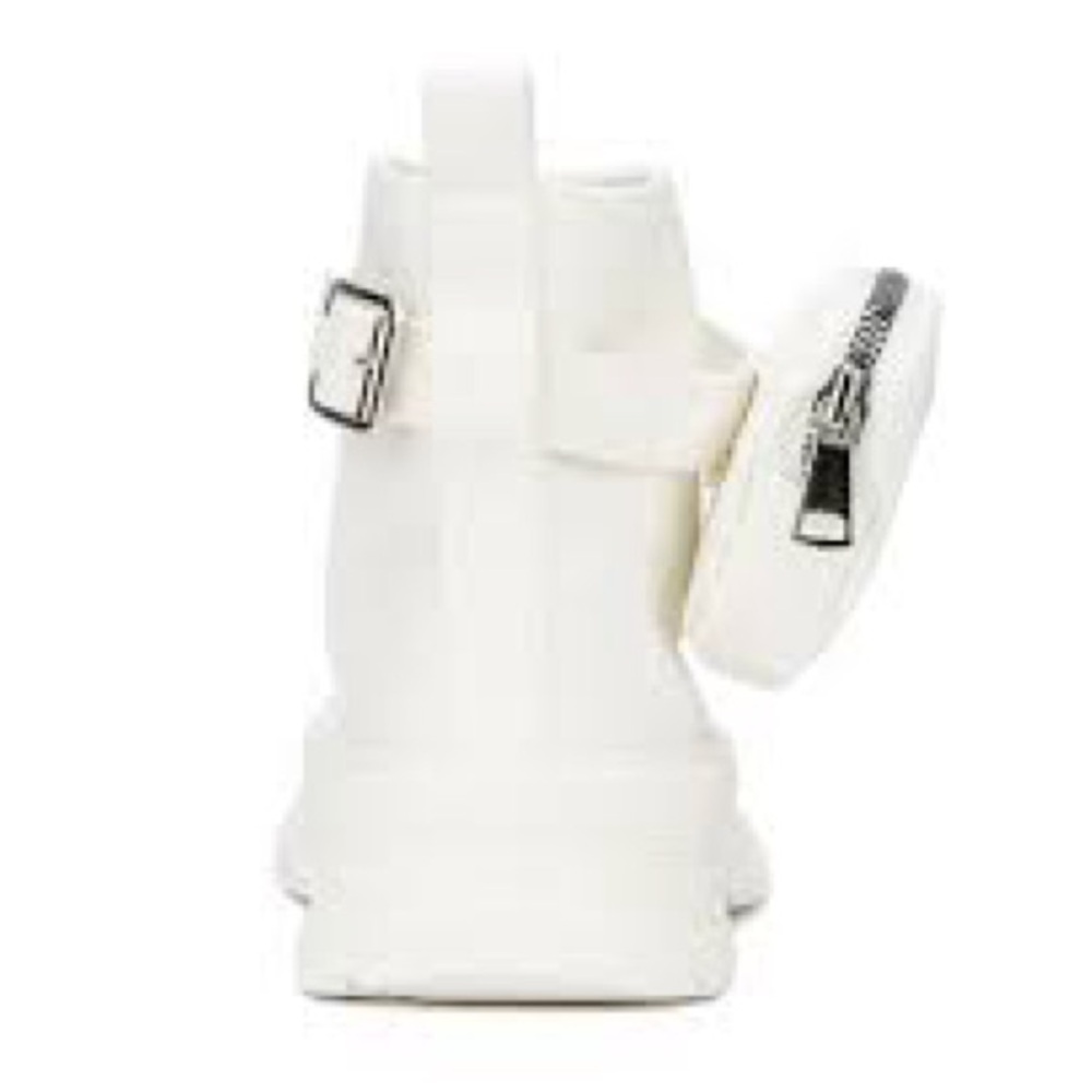 Olivia Miller‎ Women's Leilany High Top Canvas Sneakers With Pouch NIB size 10 - Picture 3 of 7